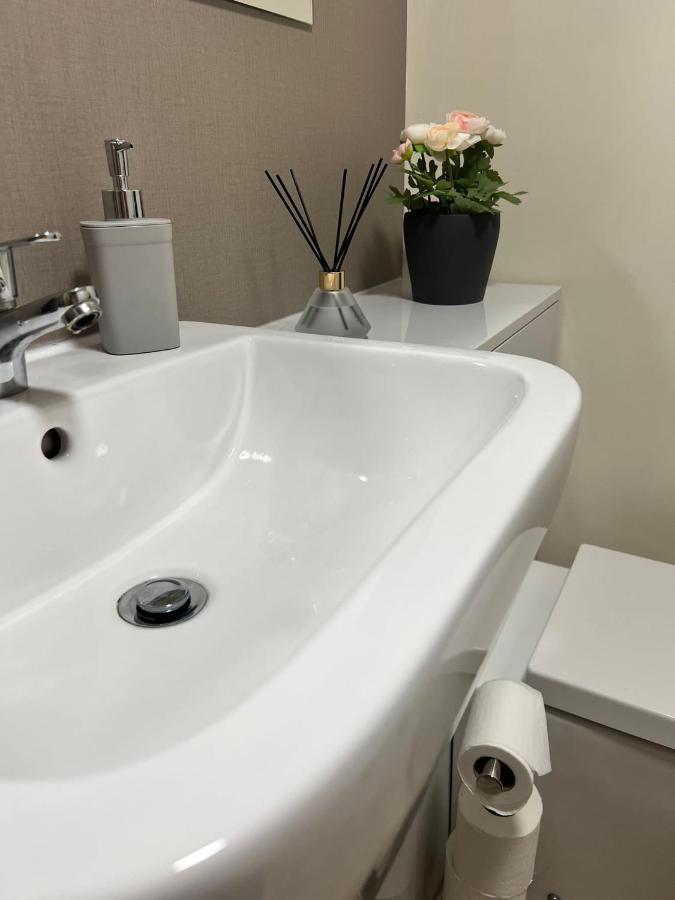Pinecone Cottage 스컨소프 외부 사진